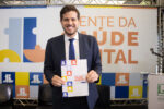 Foto de Pedro Campos (PSB/PE) no Salão Nobre da Câmara dos Deputados, após evento de lançamento da Agenda Legislativa da Saúde Mental 2025/2026. Crédito da imagem: Chico Ferreira/PSB